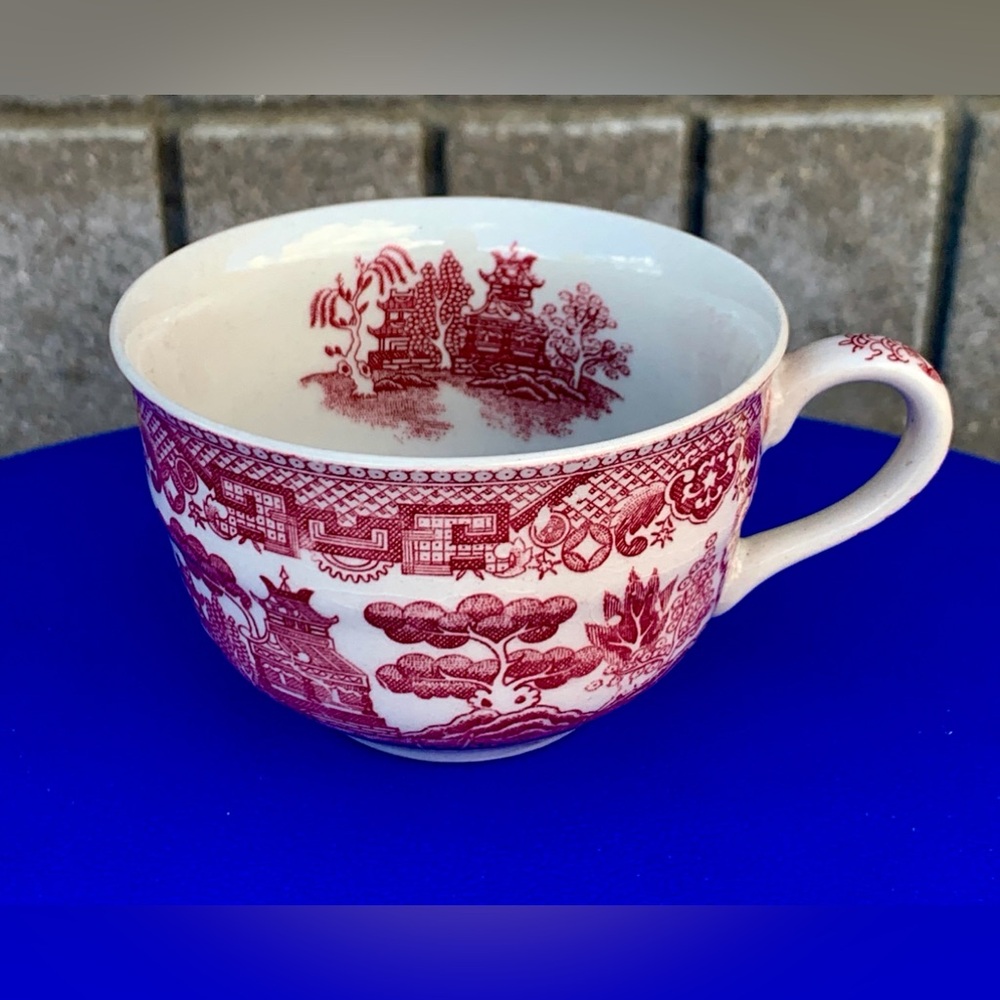 Post WWII Japan Antique Red Willow Chinoiserie Transferware Teacup